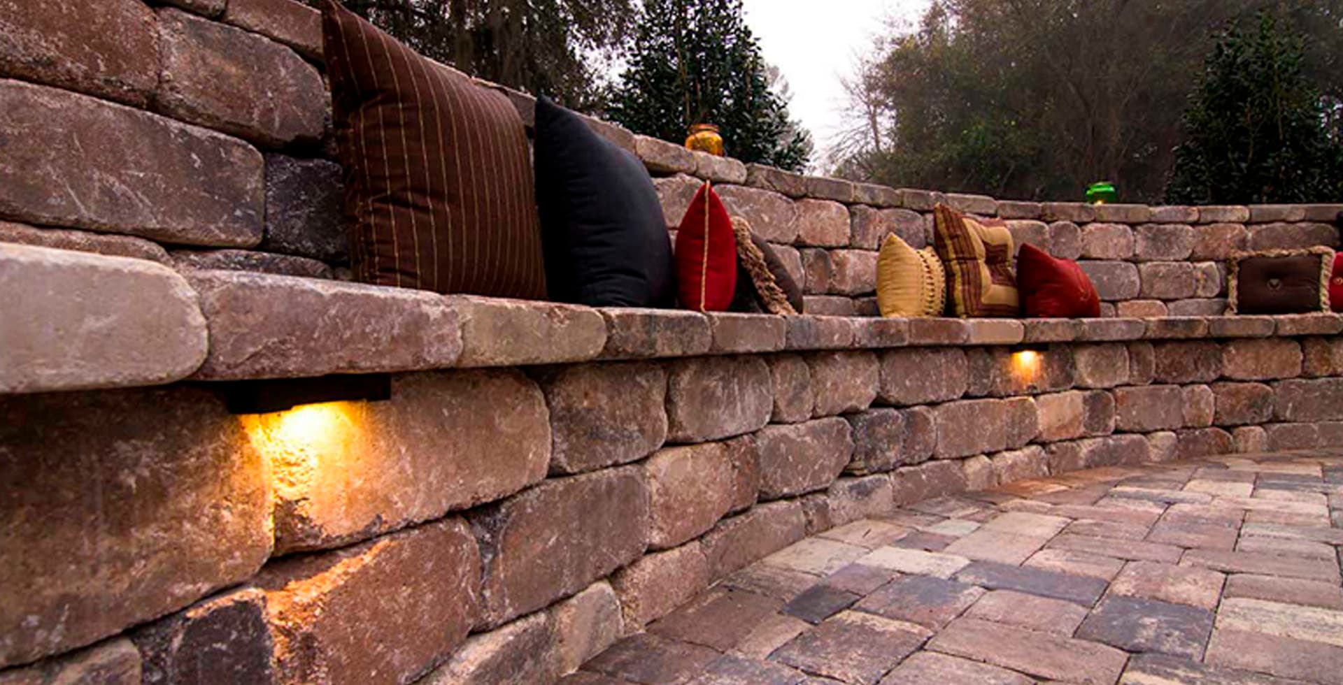 Seating Walls in Fort Worth, TX | Custom Outdoor Sitting Walls
