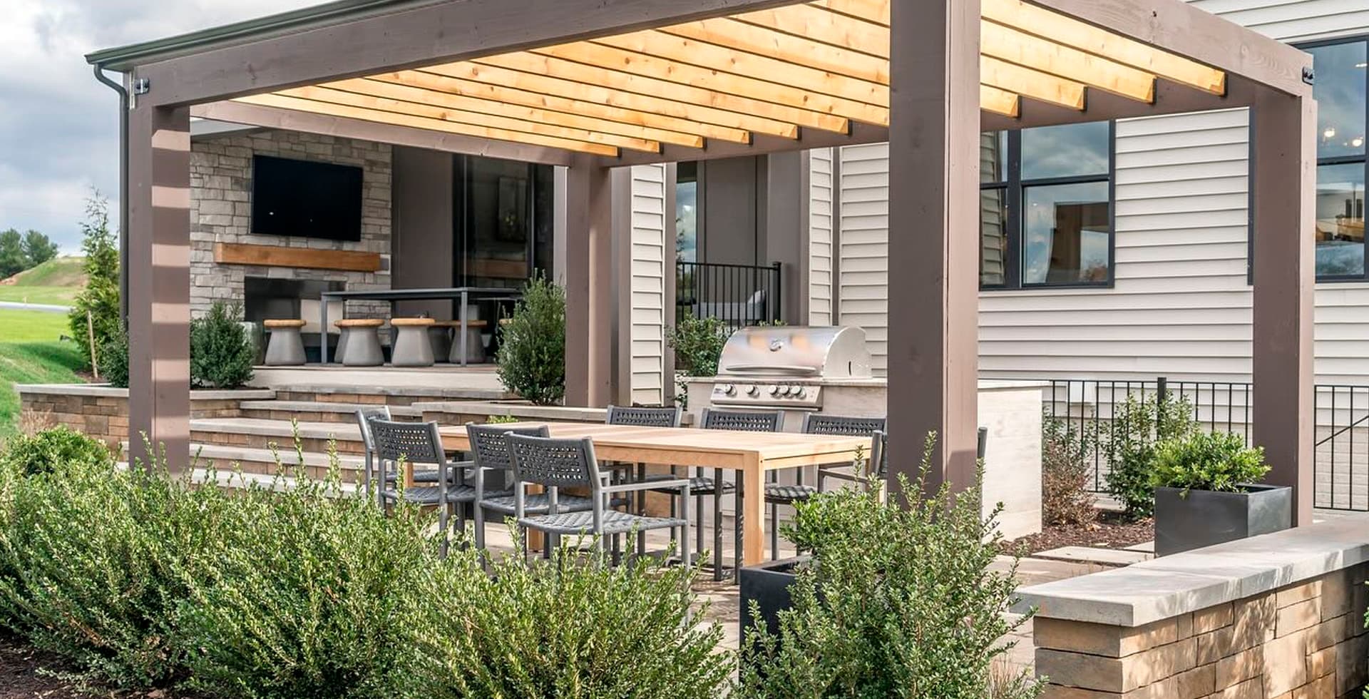 Expert Outdoor Living Designs for Your Home